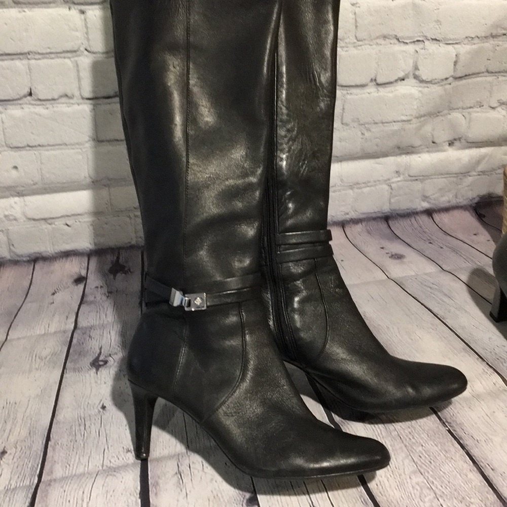 Antonio Melani women’s Black leather heeled boots